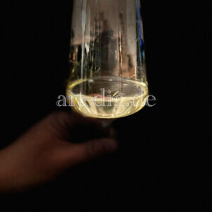 Weinglas Weißwein Portraitansicht